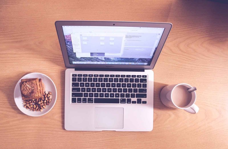 Przenieś zdjęcia z iPada na komputer Mac za pomocą AirDrop