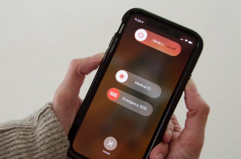 Ponowne uruchamianie iPhone'a w celu naprawy iPhone'a nie akceptuje poprawnego hasła Wi-Fi