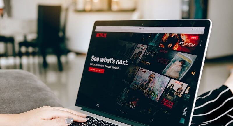 Jak pobierać filmy z Netflix na komputerze Mac